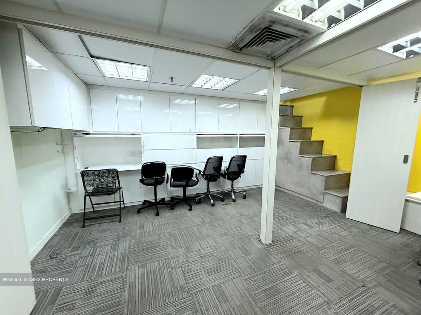 High Street Centre (D6), Office #557796691